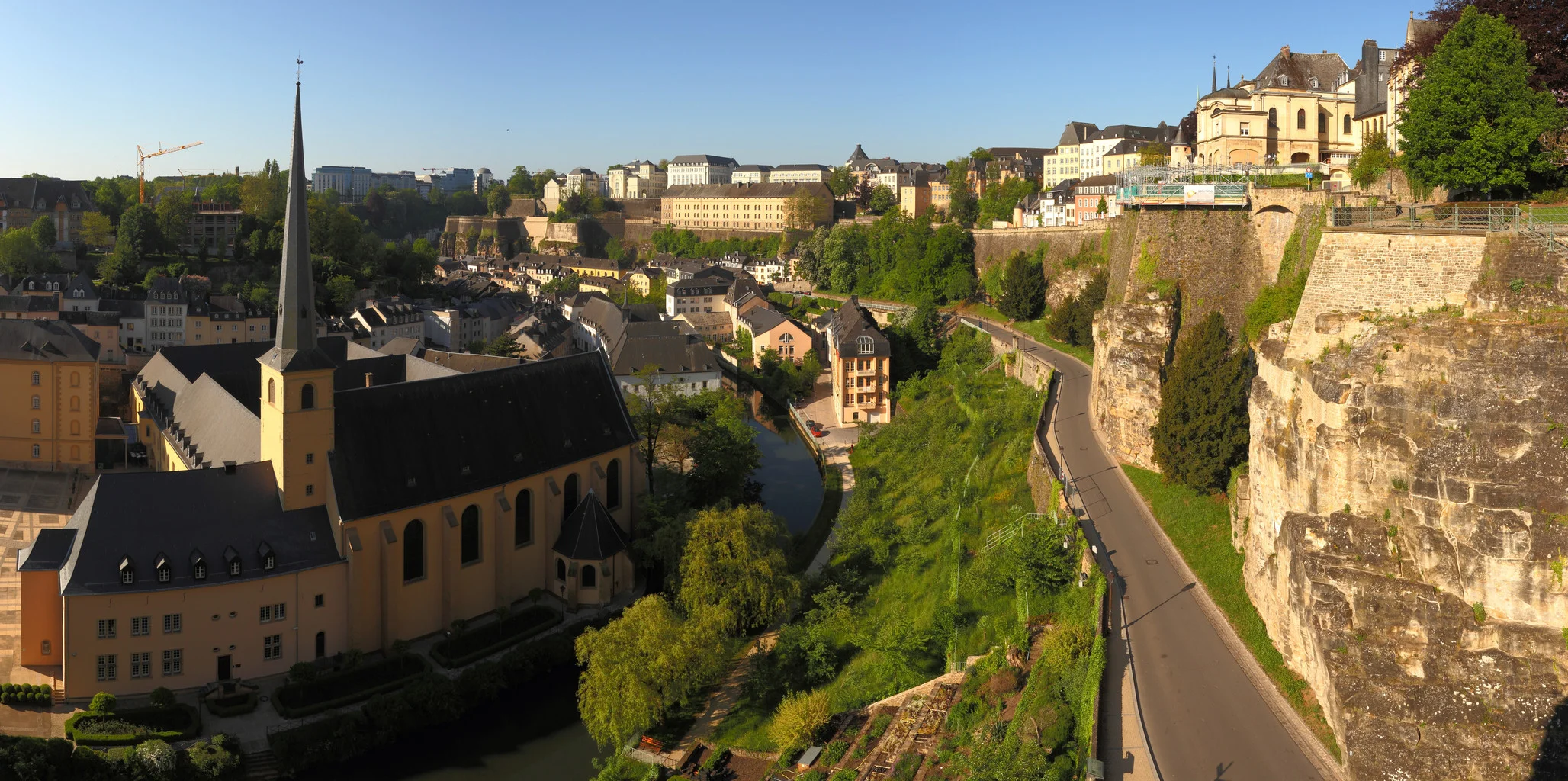 Luxembourg (ELLX / LUX)