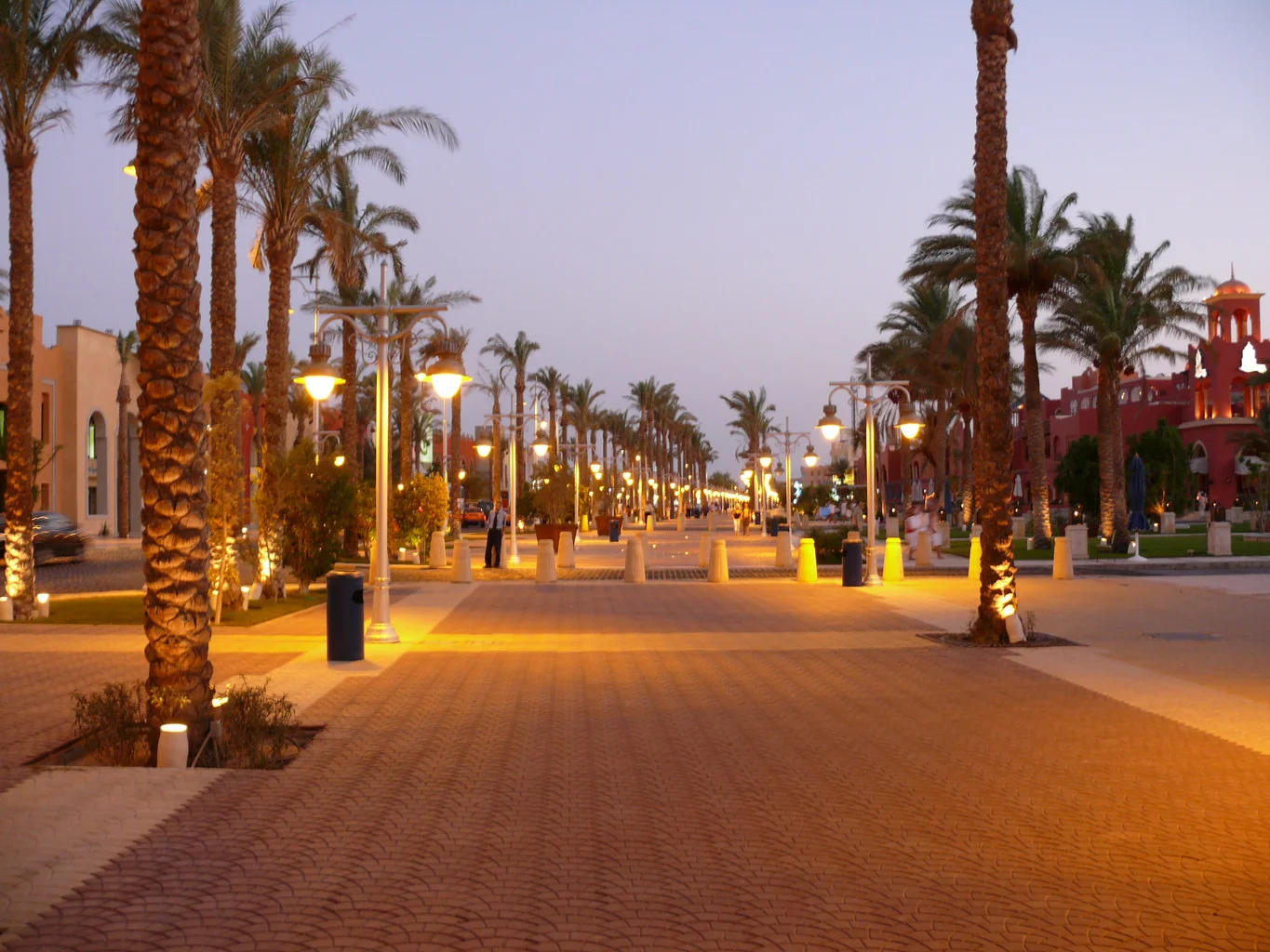 Hurghada International Airport (HEGN / HRG)