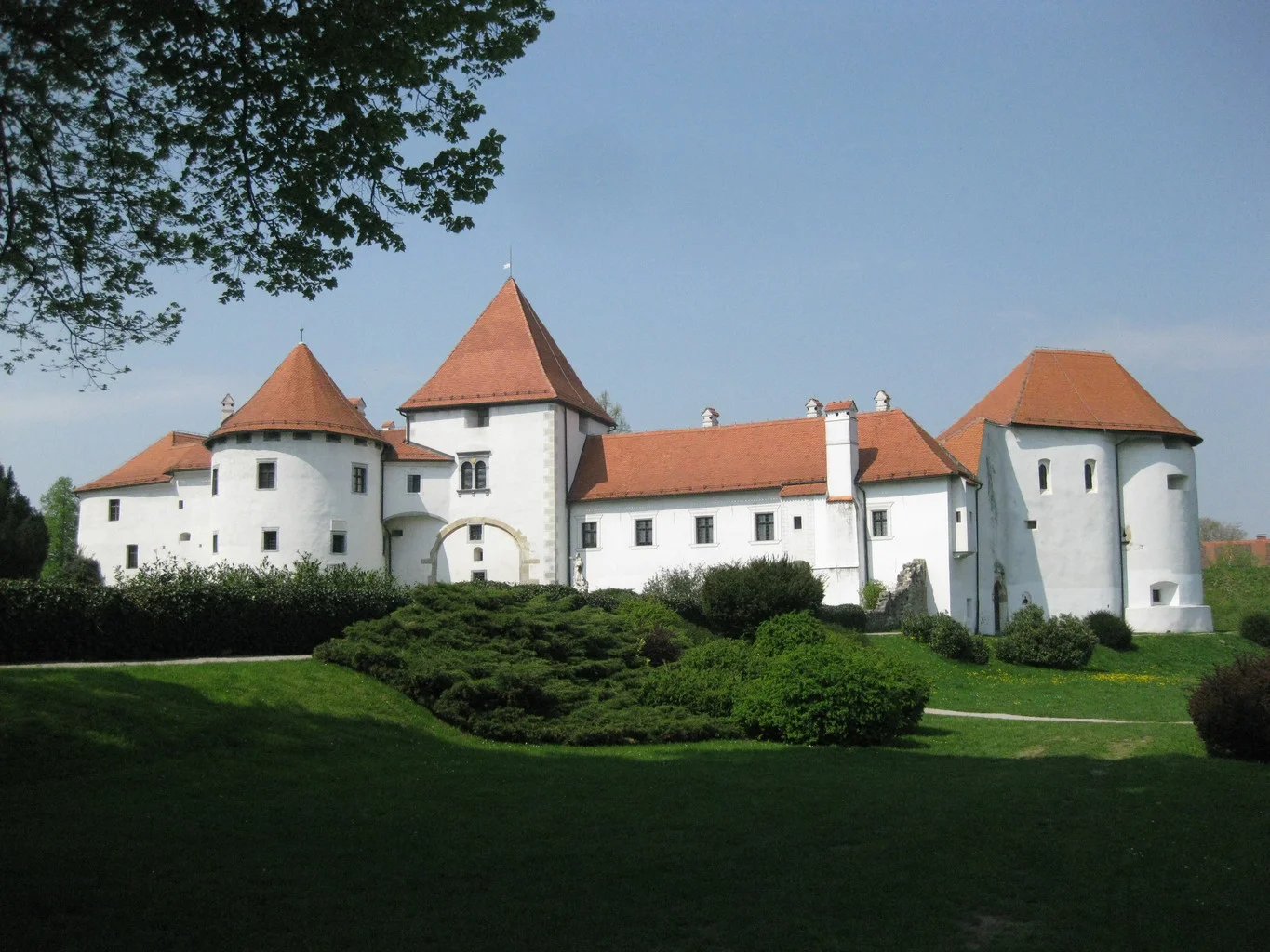 Varazdin (LDVA / )