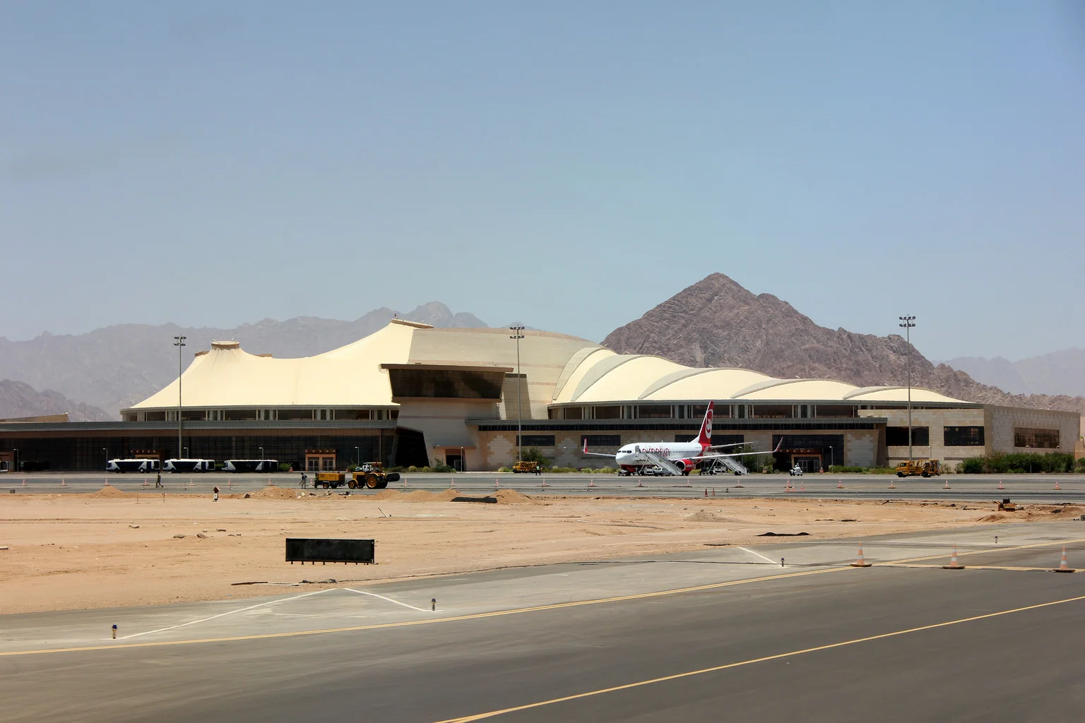 Sharm el-Sheikh International Airport (HESH / SSH)